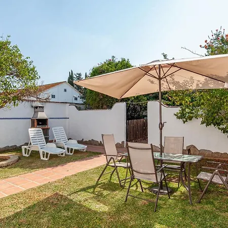 Fuente4 Piscina Comun Famila בית כפרי קוניל דה לה פרונטרה